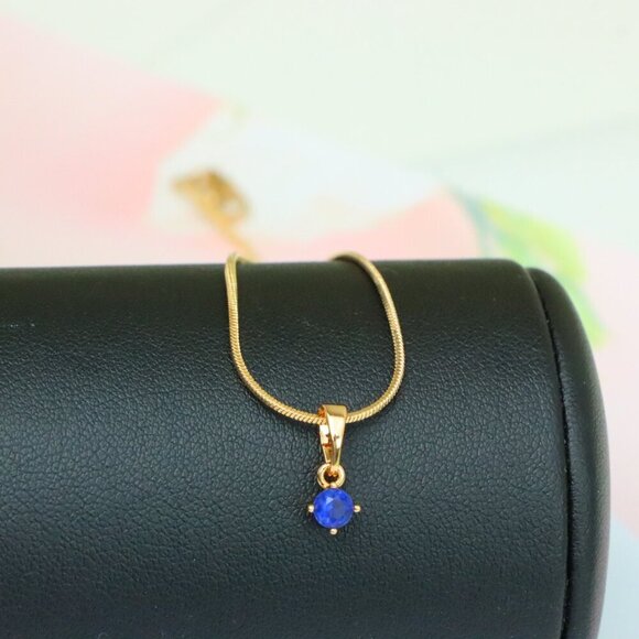 "Mini Round Blue Pendant in Rose Gold Setting with Delicate Design, XPPT1623 - Picture 5 of 13